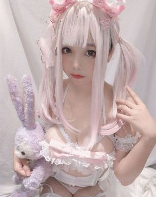部队里被咬住花蒂吹潮小说
